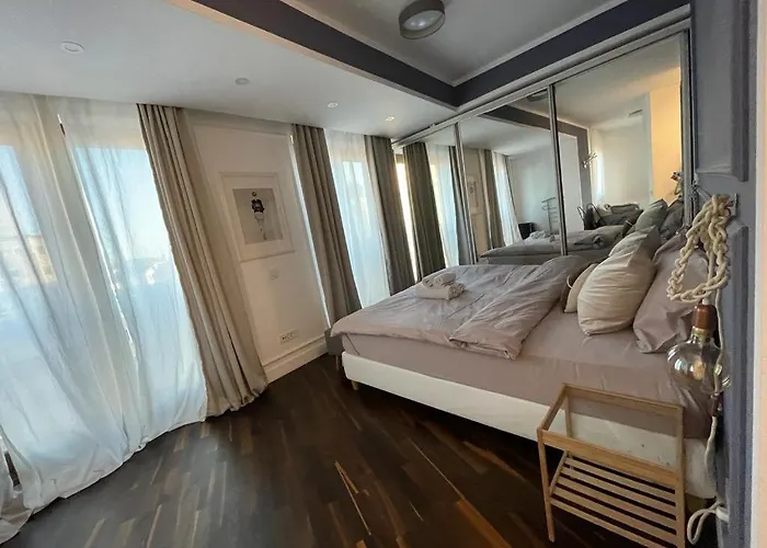 Apartment Italian Street With Terrace And Fireplace *